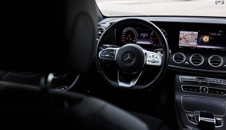 Mercedes-Benz E200 AMG