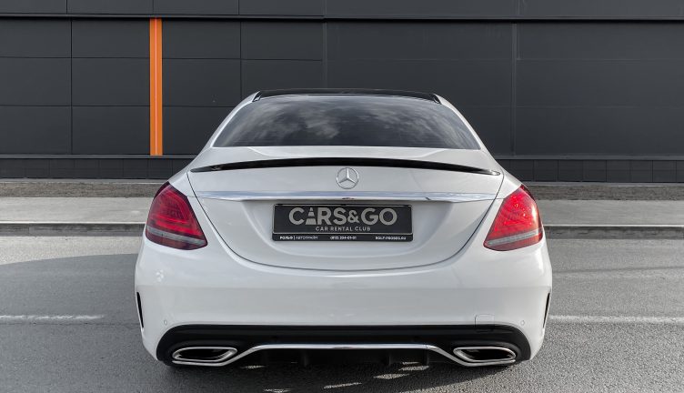 Mercedes-Benz C180