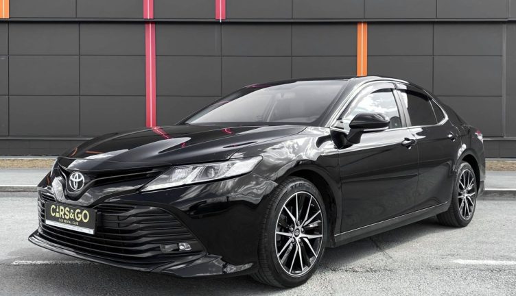 Toyota Camry 70
