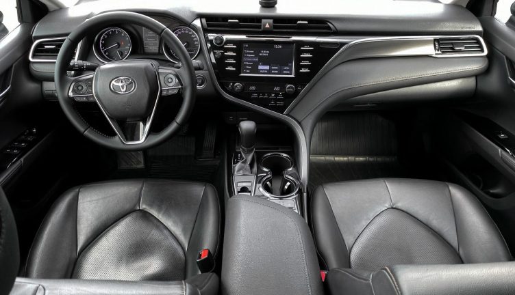 Toyota Camry 70