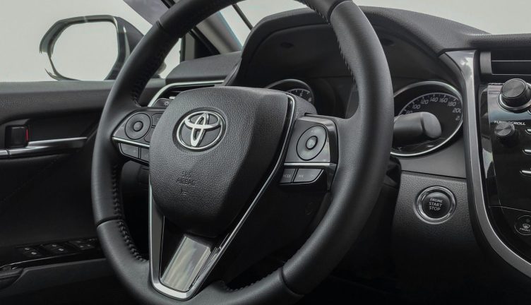 Toyota Camry 70