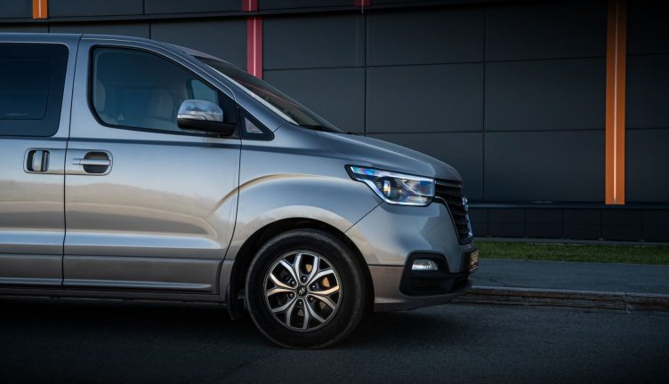 Hyundai H-1
