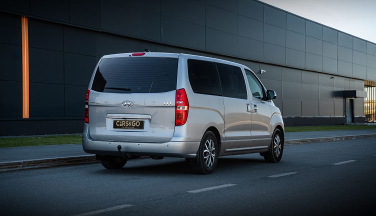 Hyundai H-1