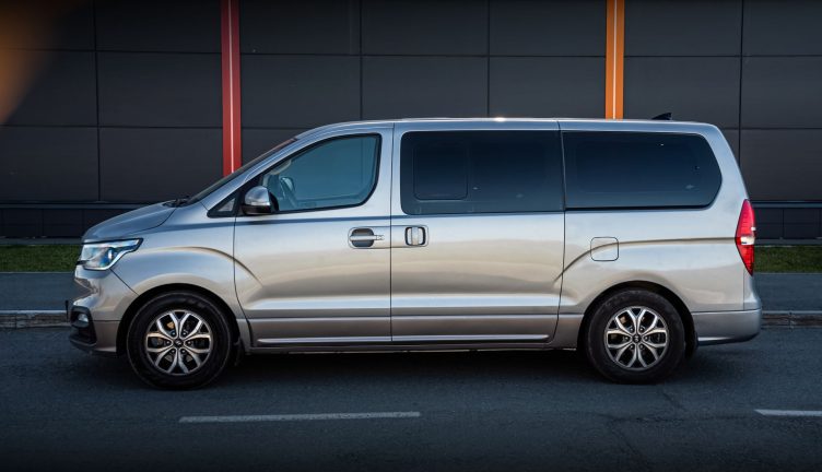 Hyundai H-1