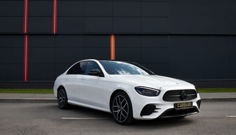 Mercedes-Benz E220 D 4MATIC
