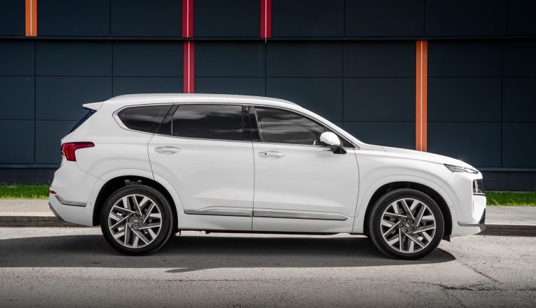 Hyundai Santa-Fe 4WD