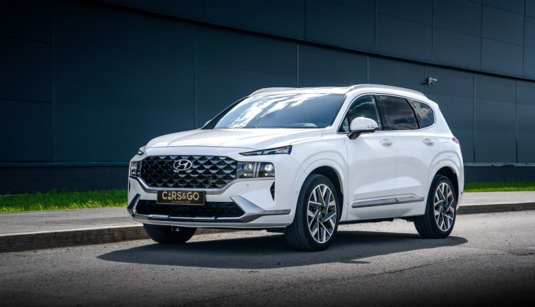 Hyundai Santa-Fe 4WD