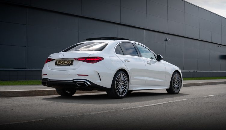 Mercedes-Benz C300