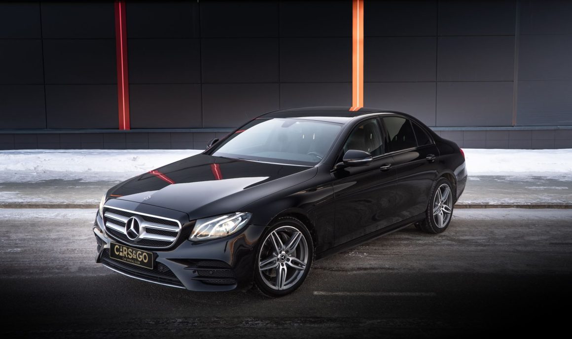 Mercedes-Benz E200 4MATIC AMG