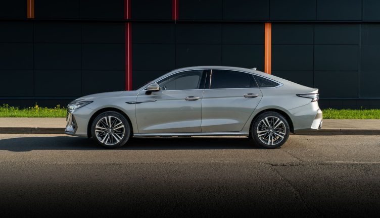 Chery Arrizo 8