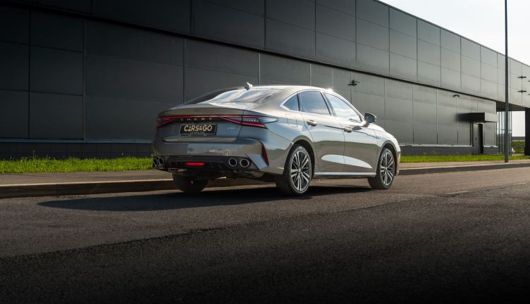 Chery Arrizo 8