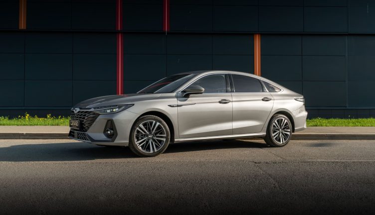 Chery Arrizo 8